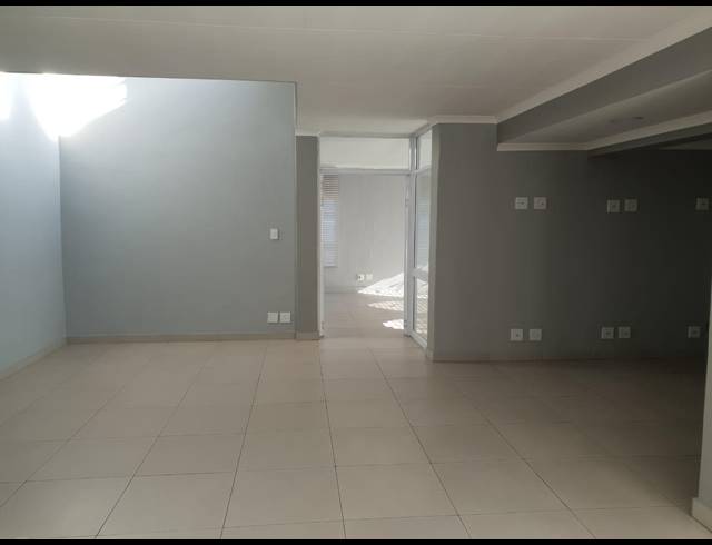 400M² OFFICE RENTED IN EASTLEIGH